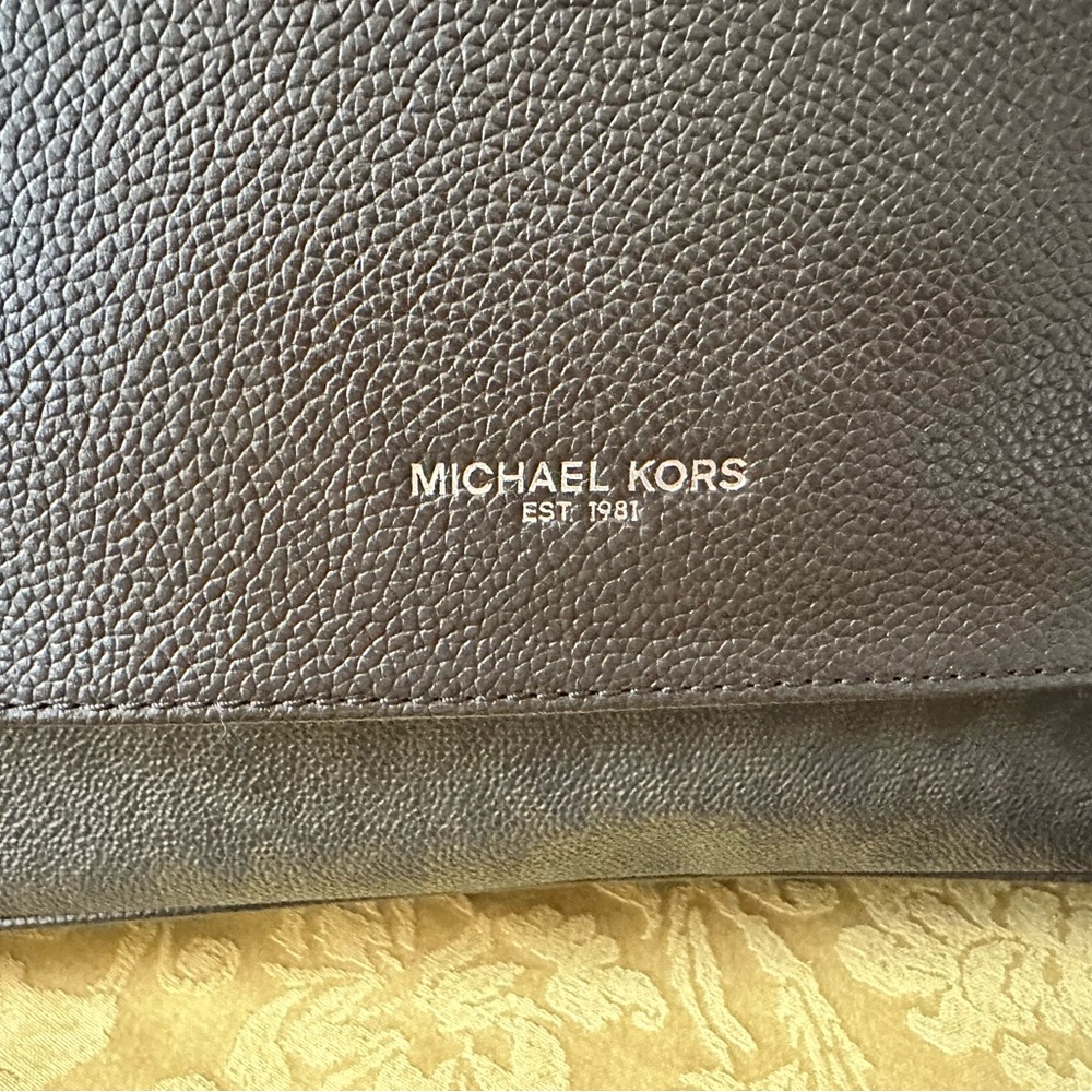 Michael Kors Brown Leather Laptop Bag - Picture 2 of 16